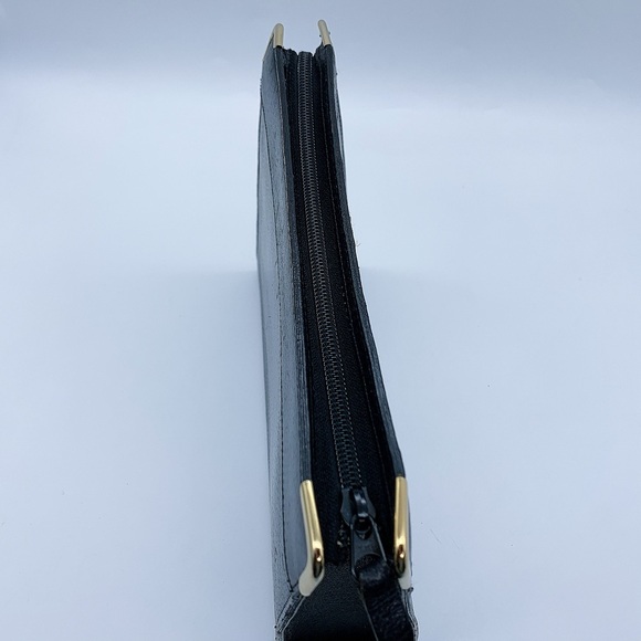 Valentino Garavani Top Zip Leather Clutch Bag in Black - Picture 10 of 12